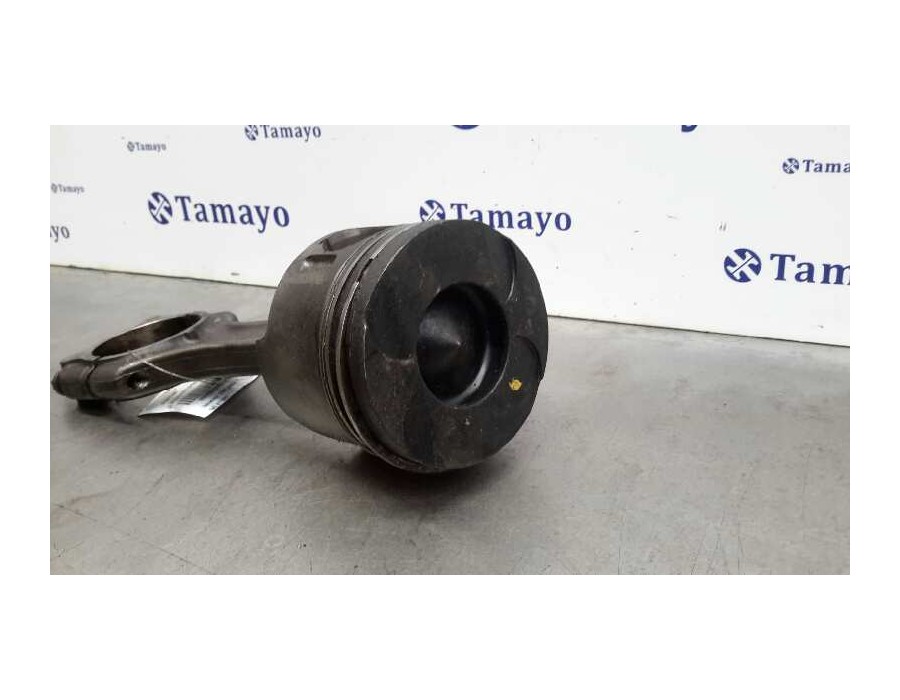 Recambio de piston para mercedes-benz sprinter 02.00  caja cerrada 2.2 cdi cat referencia OEM IAM 611981  