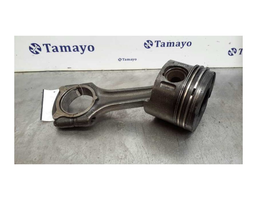 Recambio de piston para mercedes-benz sprinter 02.00  caja cerrada 2.2 cdi cat referencia OEM IAM 611981  