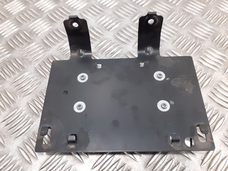 Recambio de amplificador radio para audi a4 ber. (b8) referencia OEM IAM 8E0035456D  