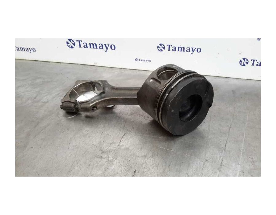 Recambio de piston para mercedes-benz sprinter 02.00  caja cerrada 2.2 cdi cat referencia OEM IAM 611981  