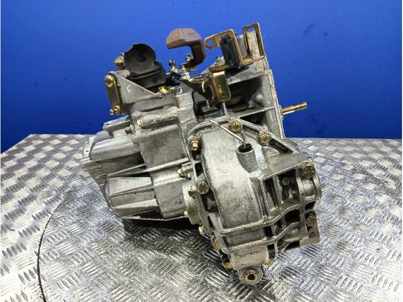 Recambio de caja cambios para alfa romeo 147 (190) 1.9 jtd distinctive referencia OEM IAM   