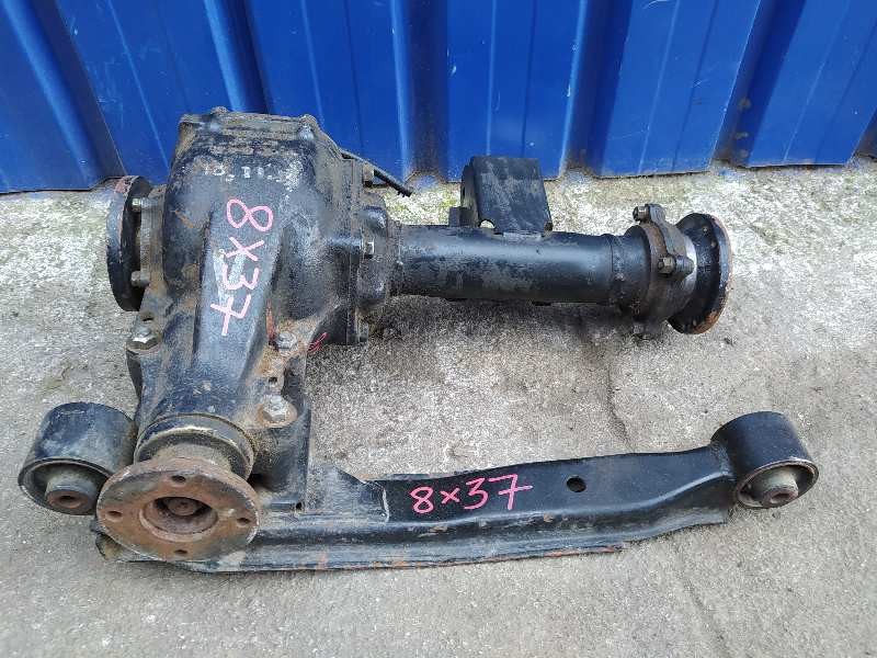 Recambio de diferencial delantero para nissan terrano/terrano.ii (r20) 2.7 turbodiesel referencia OEM IAM 38511623007  