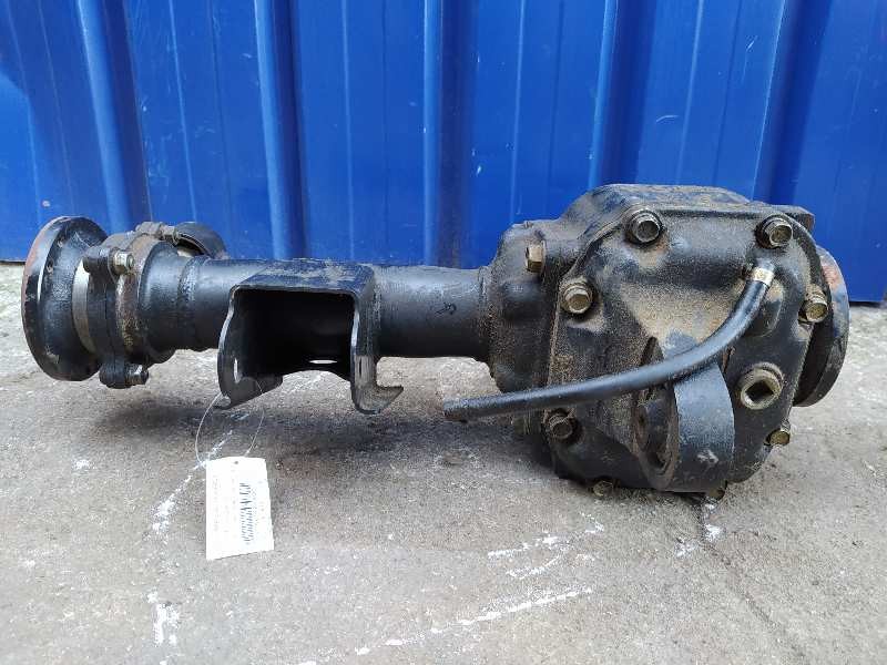 Recambio de diferencial delantero para nissan terrano/terrano.ii (r20) 2.7 turbodiesel referencia OEM IAM 38511623007  