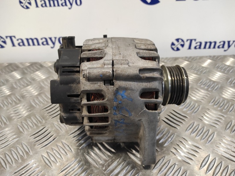 Recambio de alternador para kia cee´d 1.6 crdi cat referencia OEM IAM 373002A600 143132 TG12C090