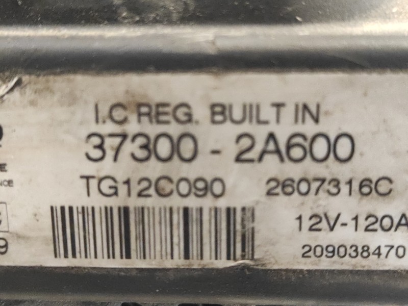 Recambio de alternador para kia cee´d 1.6 crdi cat referencia OEM IAM 373002A600 143132 TG12C090