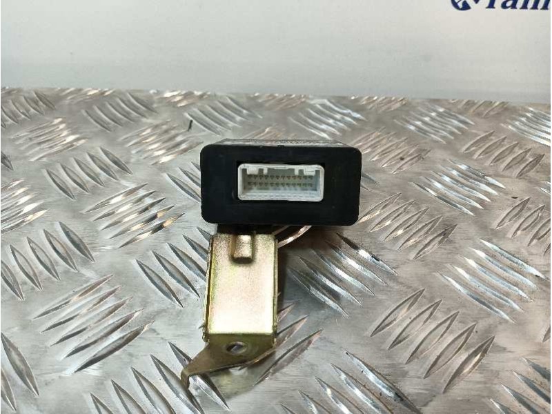 Recambio de modulo electronico para toyota avensis wagon (t25) referencia OEM IAM 8996005020  3560016337