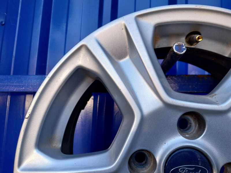 Recambio de llanta para ford tourneo courier (c4a) referencia OEM IAM ET75-1007-AB  