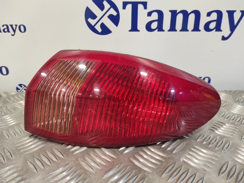 Recambio de piloto trasero derecho para alfa romeo 147 (190) 1.9 jtd cat referencia OEM IAM   