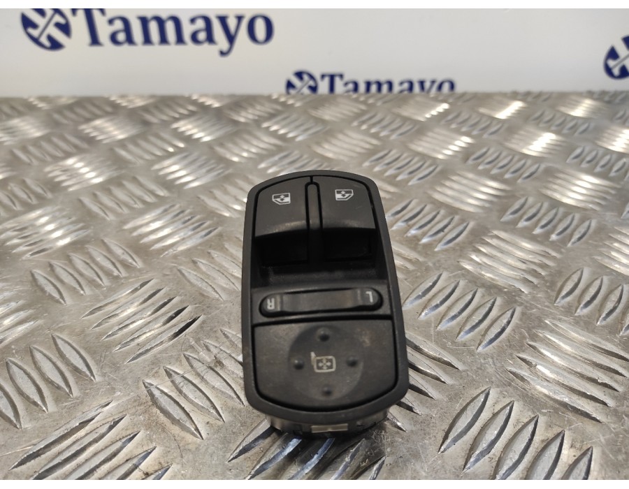 Recambio de mando elevalunas delantero izquierdo para opel corsa d 1.3 16v cdti referencia OEM IAM 13258521AA  315625731