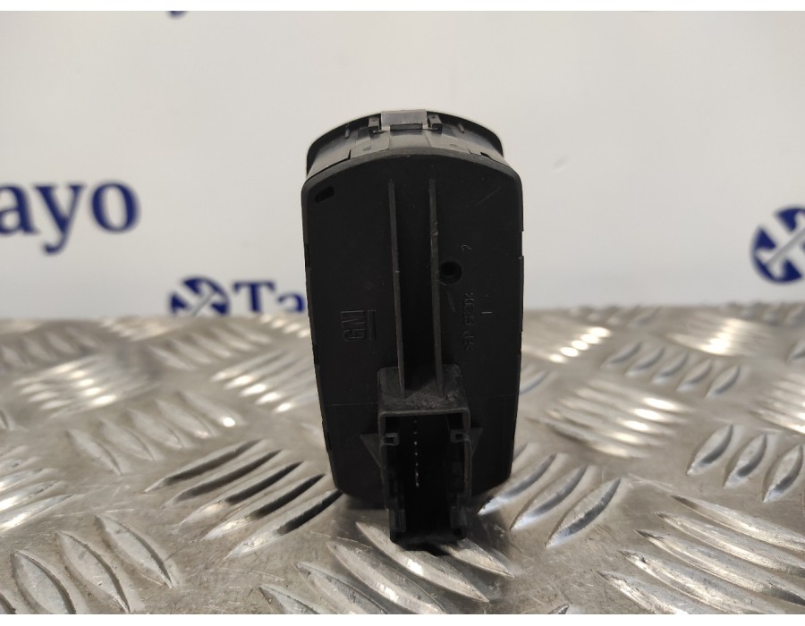 Recambio de mando elevalunas delantero izquierdo para opel corsa d 1.3 16v cdti referencia OEM IAM 13258521AA  315625731