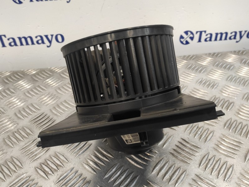 Recambio de motor calefaccion para volkswagen golf iv berlina (1j1) 1.6 referencia OEM IAM 1J1819021B  F657877G