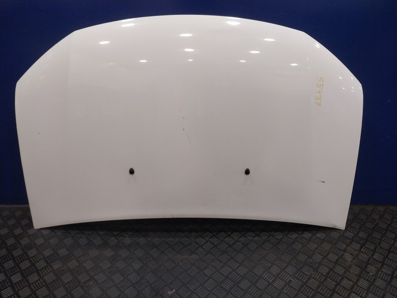 Recambio de capot para dacia sandero referencia OEM IAM 651228533R  