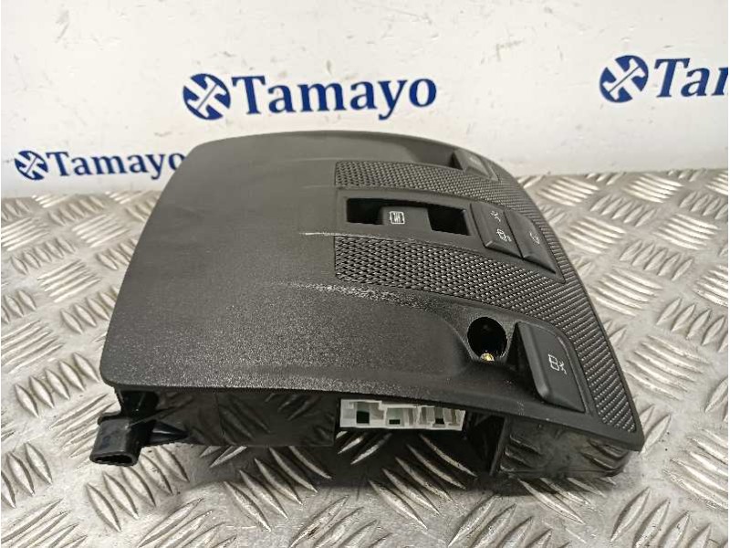 Recambio de luz interior para mercedes-benz clase gla (w156) referencia OEM IAM A0009004608  