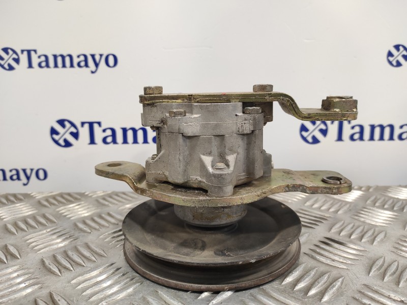 Recambio de bomba direccion para nissan trade 100 3.0 turbodiesel referencia OEM IAM 7691332118  