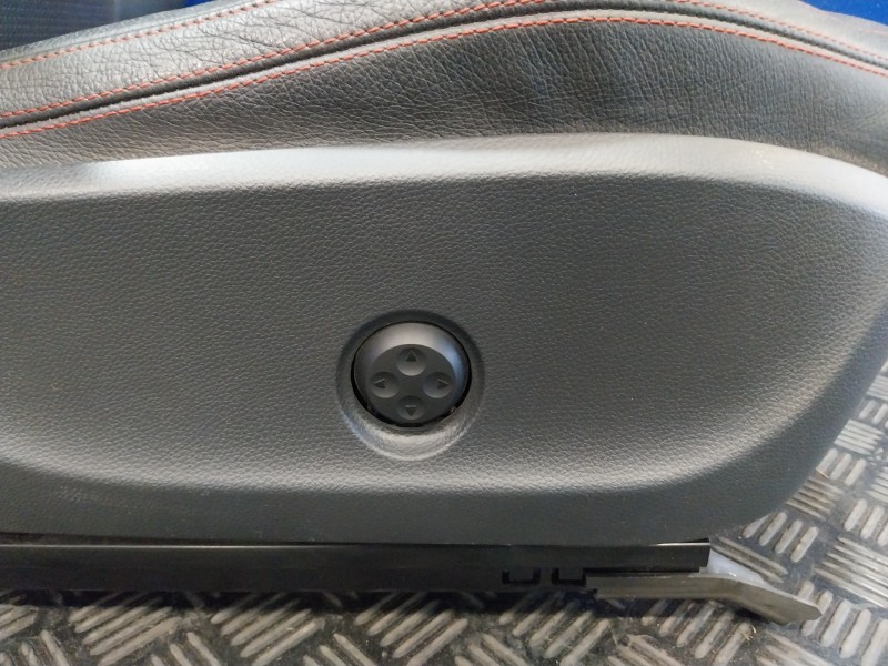 Recambio de juego asientos completo para mercedes-benz clase gla (w156) referencia OEM IAM   