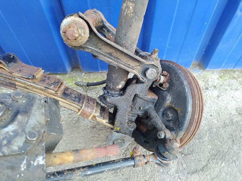 Recambio de puente delantero para seat 600 referencia OEM IAM   