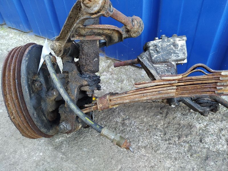 Recambio de puente delantero para seat 600 referencia OEM IAM   
