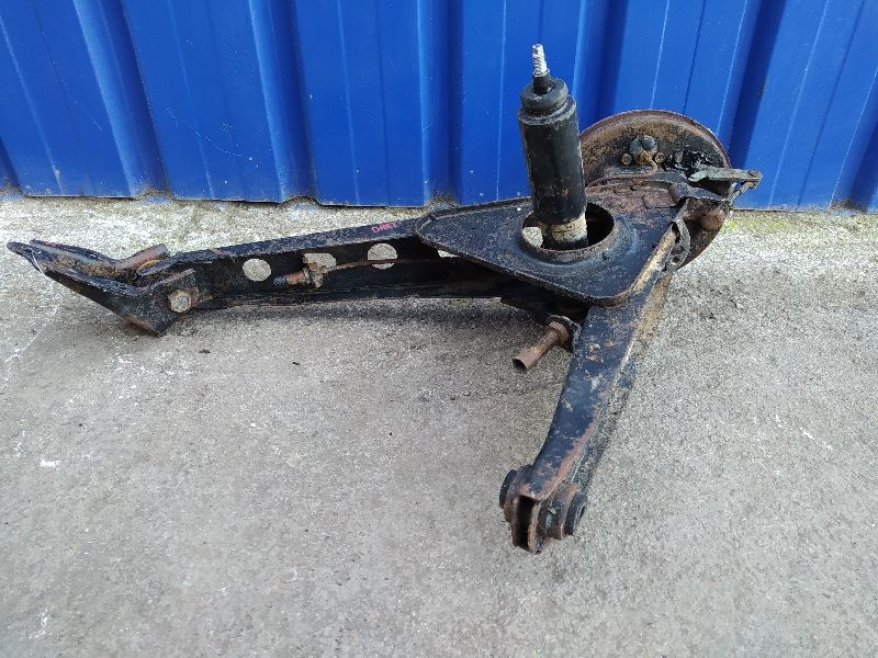 Recambio de brazo suspension inferior trasero derecho para seat 600 referencia OEM IAM   