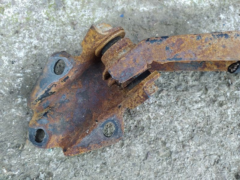 Recambio de brazo suspension inferior trasero derecho para seat 600 referencia OEM IAM   