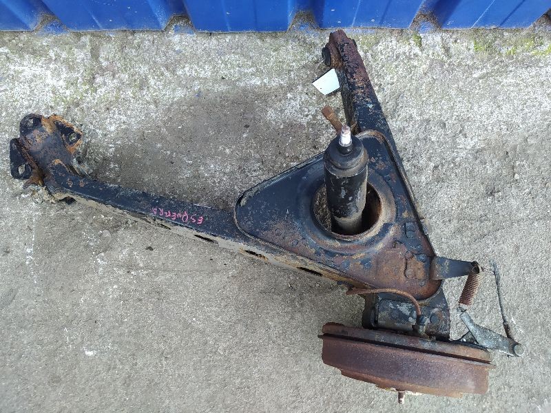 Recambio de brazo suspension inferior trasero izquierdo para seat 600 referencia OEM IAM   