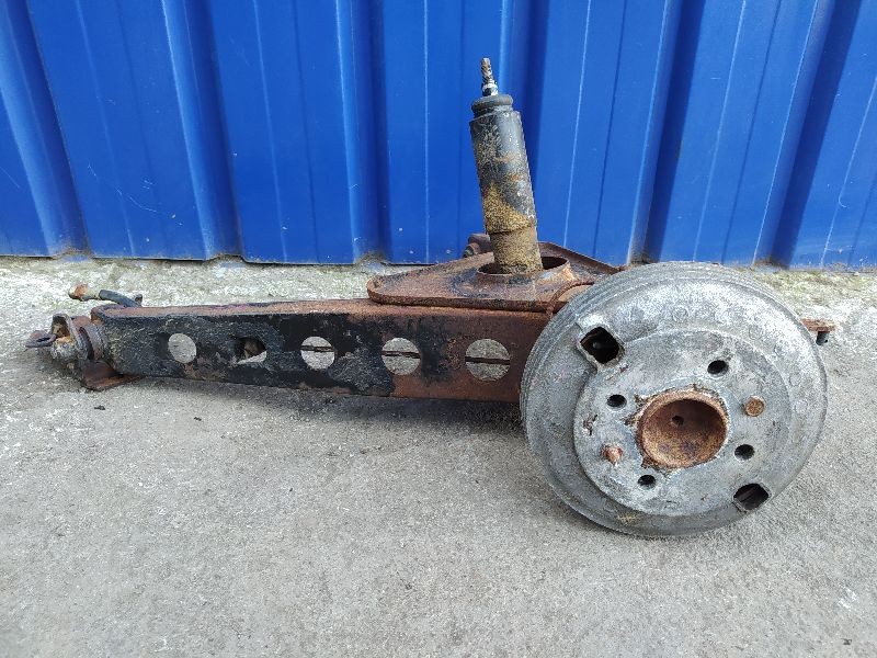 Recambio de brazo suspension inferior trasero izquierdo para seat 600 referencia OEM IAM   