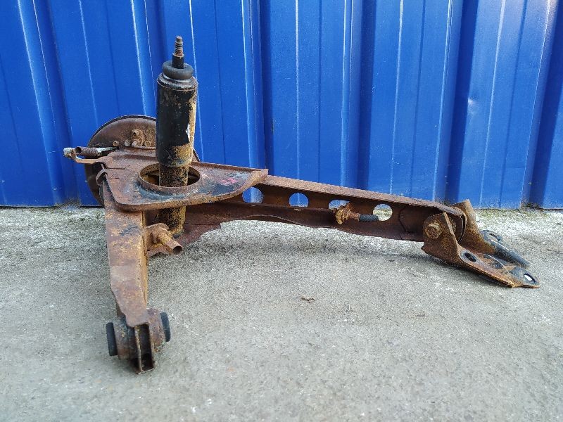 Recambio de brazo suspension inferior trasero izquierdo para seat 600 referencia OEM IAM   