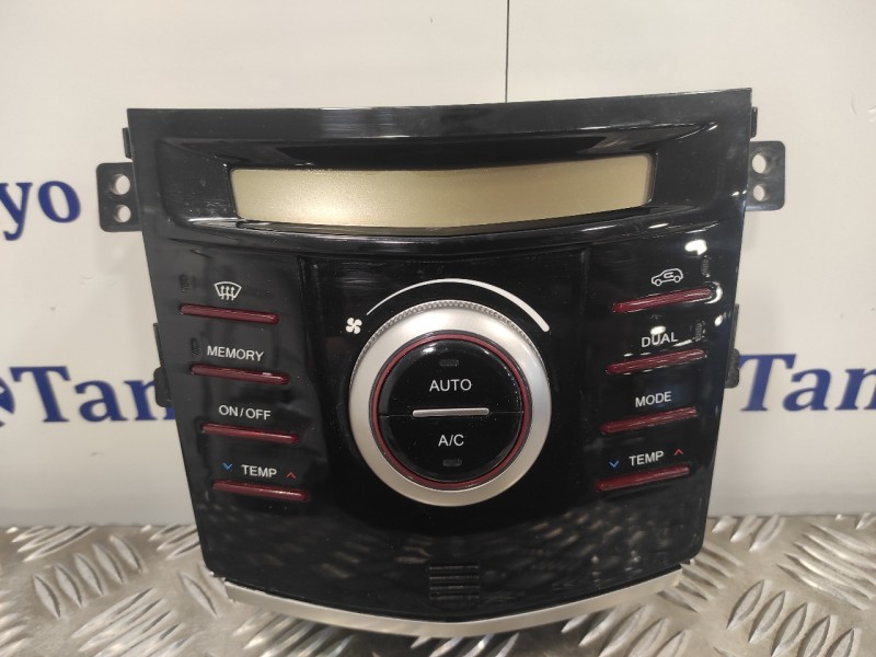 Recambio de mando climatizador para ssangyong tivoli premium 4x2 referencia OEM IAM 6872035000  