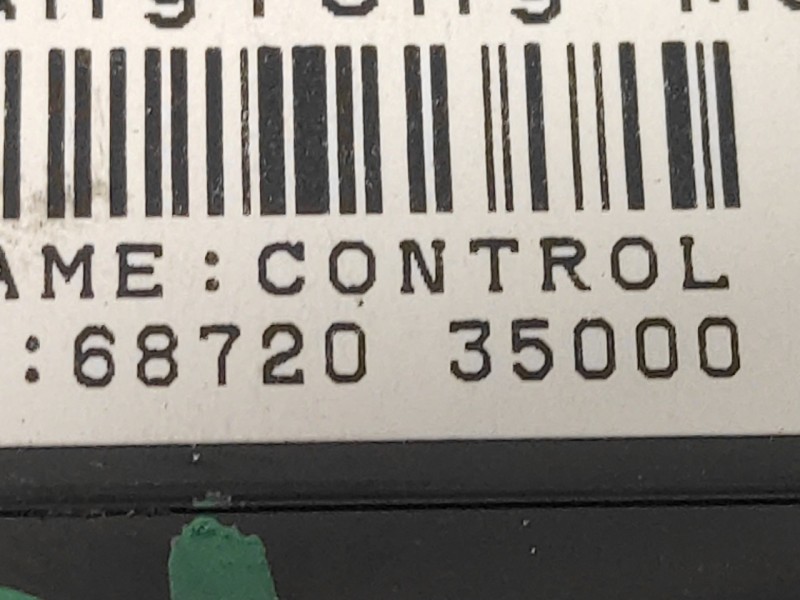 Recambio de mando climatizador para ssangyong tivoli premium 4x2 referencia OEM IAM 6872035000  