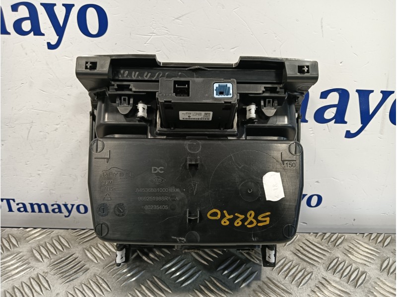 Recambio de plasticos varios interior para smart forfour eq referencia OEM IAM A4536831000  969251988R