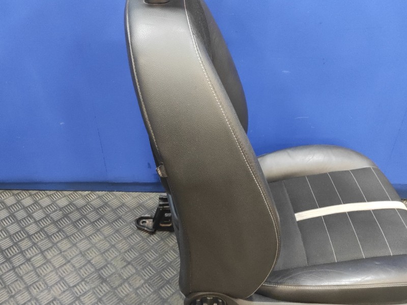 Recambio de asiento delantero derecho para ford kuga (cbv) 2.0 tdci cat referencia OEM IAM   