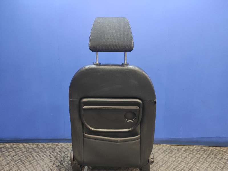 Recambio de asiento delantero derecho para ford kuga (cbv) 2.0 tdci cat referencia OEM IAM   