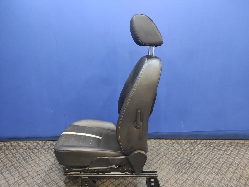 Recambio de asiento delantero derecho para ford kuga (cbv) 2.0 tdci cat referencia OEM IAM   