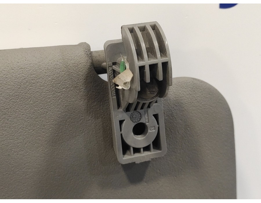 Recambio de parasol derecho para mercedes-benz sprinter ii james cook (906) 3.0 cdi referencia OEM IAM A9068100011  
