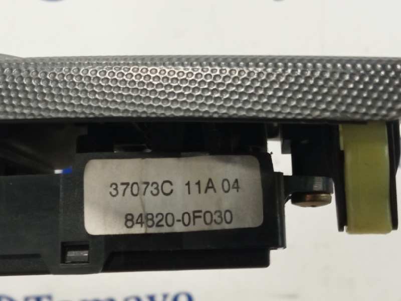 Recambio de mando elevalunas delantero izquierdo para toyota corolla verso (r1) referencia OEM IAM 848200F030  37073C
