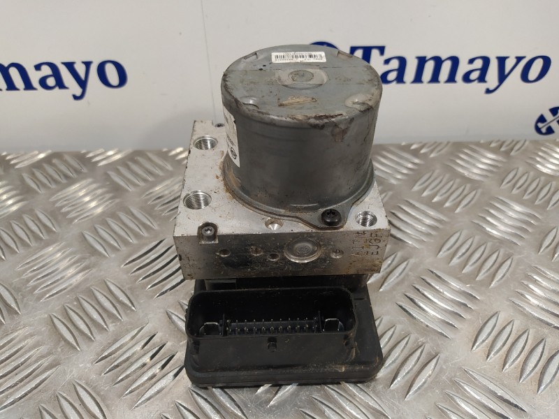 Recambio de abs para ssangyong tivoli premium 4x2 referencia OEM IAM 4892035002 A2C12847600 BH6013P820