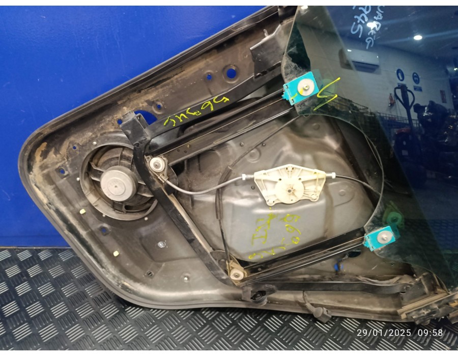 Recambio de elevalunas trasero izquierdo para volkswagen touareg (7l6) 2.5 tdi dpf referencia OEM IAM 3D0959795E 7L6959703 7L683