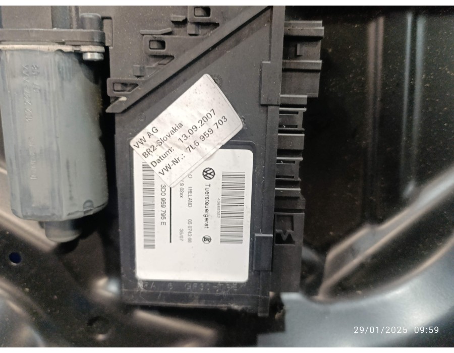 Recambio de elevalunas trasero izquierdo para volkswagen touareg (7l6) 2.5 tdi dpf referencia OEM IAM 3D0959795E 7L6959703 7L683