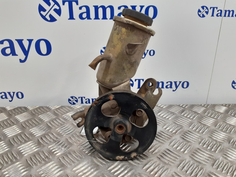 Recambio de bomba direccion para toyota yaris (ncp1/nlp1/scp1) 1.4 turbodiesel cat referencia OEM IAM   