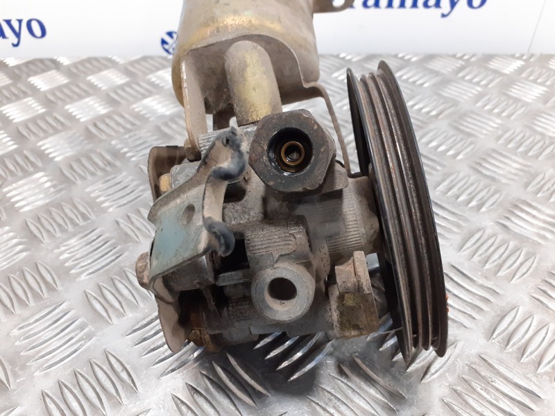 Recambio de bomba direccion para toyota yaris (ncp1/nlp1/scp1) 1.4 turbodiesel cat referencia OEM IAM   