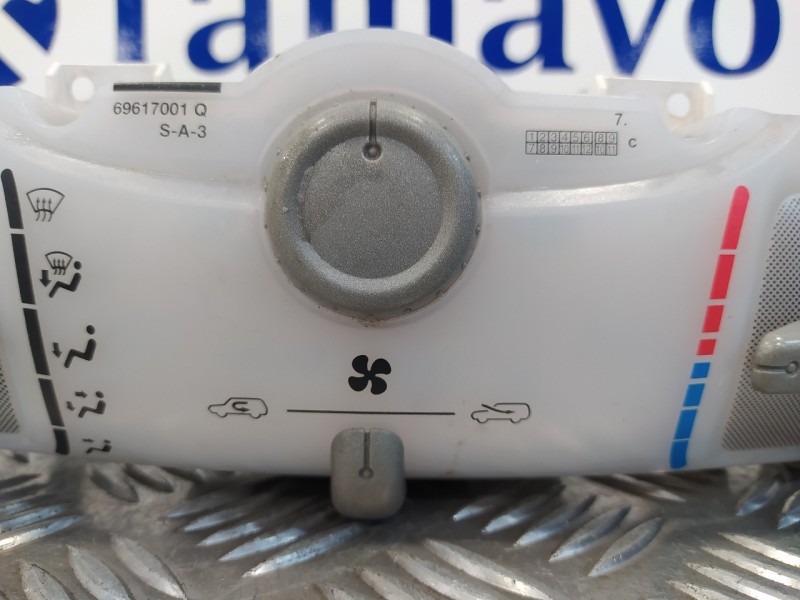 Recambio de mando climatizador para peugeot 107 1.0 cat (384f) referencia OEM IAM 559000H020 P69610001A 69610001