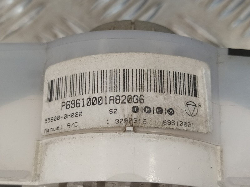 Recambio de mando climatizador para peugeot 107 1.0 cat (384f) referencia OEM IAM 559000H020 P69610001A 69610001