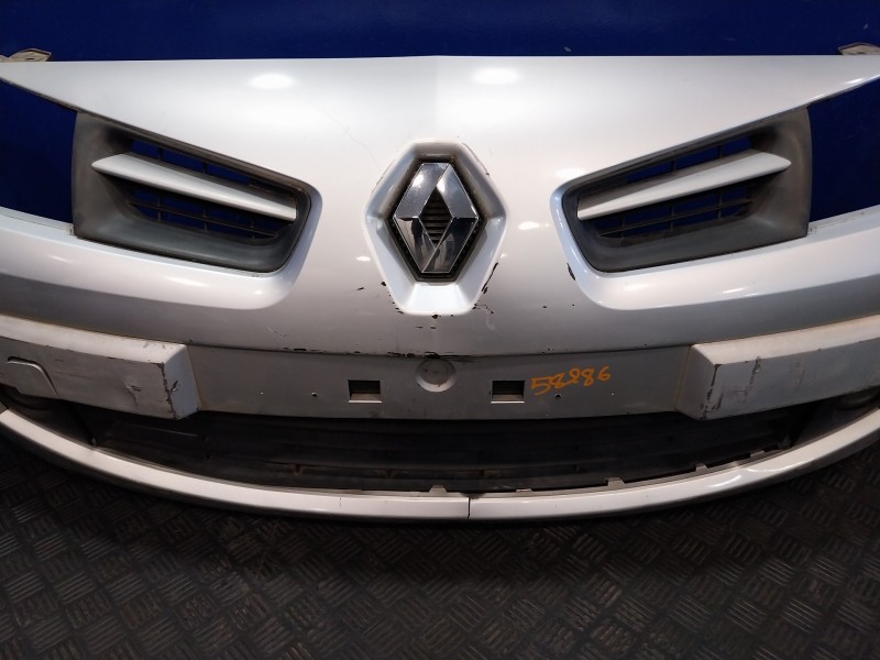 Recambio de paragolpes delantero para renault megane ii berlina 5p referencia OEM IAM   