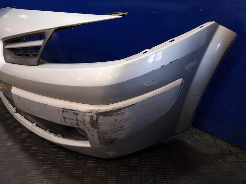 Recambio de paragolpes delantero para renault megane ii berlina 5p referencia OEM IAM   