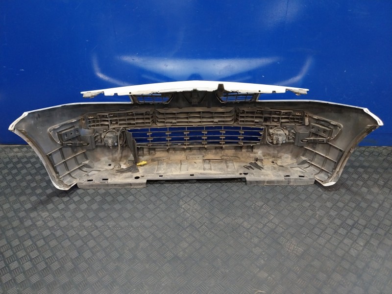 Recambio de paragolpes delantero para renault megane ii berlina 5p referencia OEM IAM   