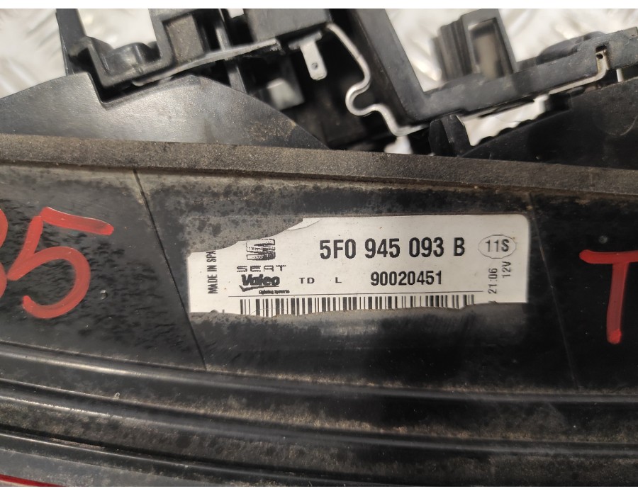 Recambio de piloto trasero izquierdo interior para seat leon (5f1) 1.6 tdi referencia OEM IAM 5F0945093B  90020451