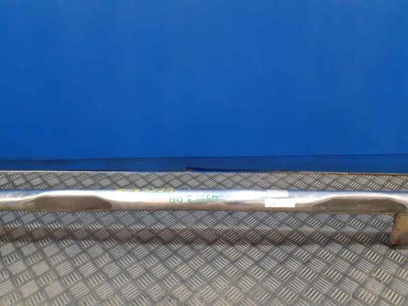 Recambio de estribo derecho para chrysler jeep cherokee (kj) 2.5 crd cat referencia OEM IAM   