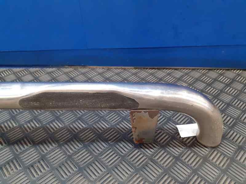 Recambio de estribo derecho para chrysler jeep cherokee (kj) 2.5 crd cat referencia OEM IAM   
