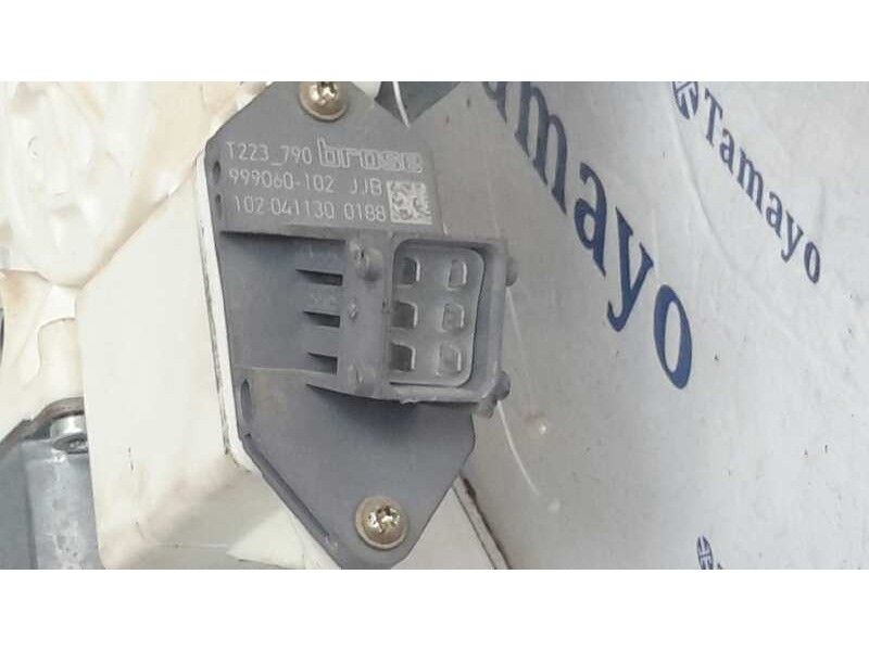 Recambio de elevalunas delantero derecho para toyota avensis berlina (t25) referencia OEM IAM 6981005050  