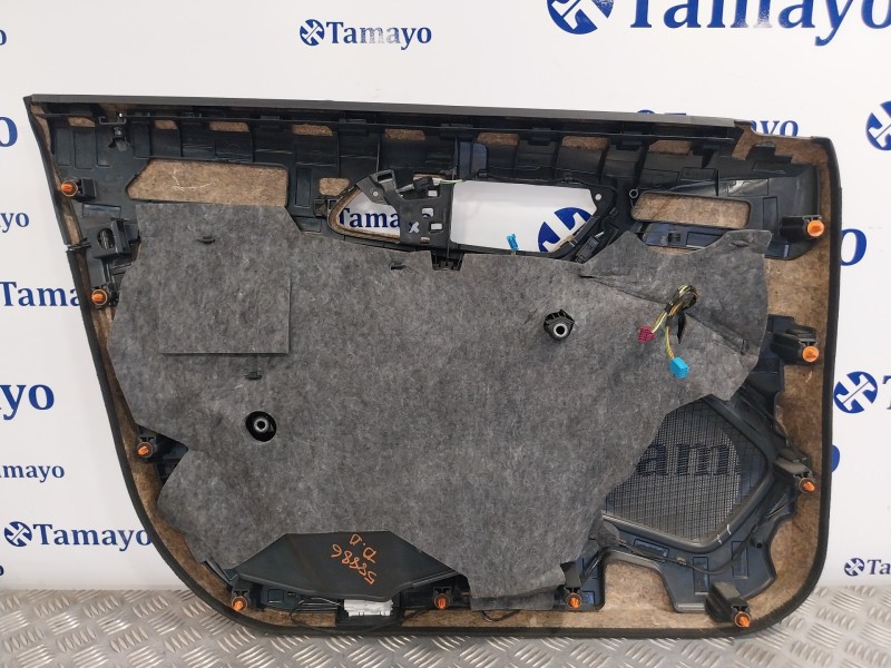 Recambio de guarnecido puerta delantera derecha para mercedes-benz clase gla (w156) referencia OEM IAM 3003517000 3004809300 300