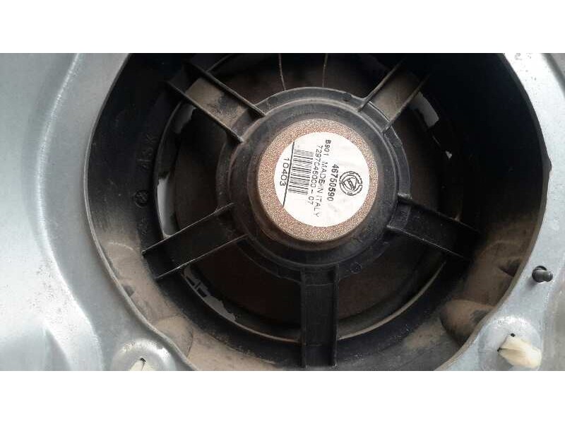 Recambio de elevalunas delantero derecho para fiat stilo (192) referencia OEM IAM 50001603 152937 